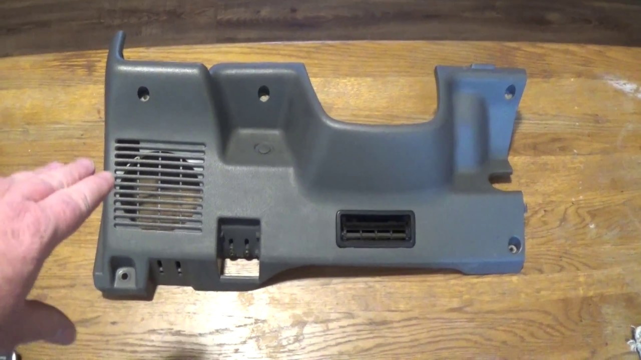 Toyota Pickup lower dash