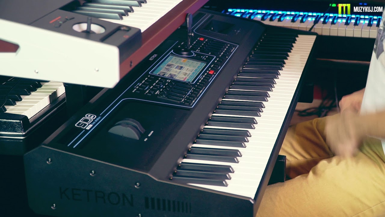 Ketron SD9 VS Korg Pa4X Trumpet, Choir, Strings,