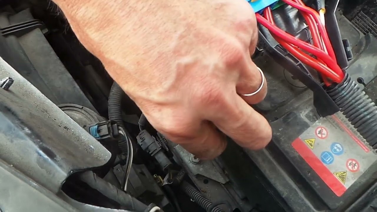 Sostituzione Batteria Dacia Duster 2 serie
