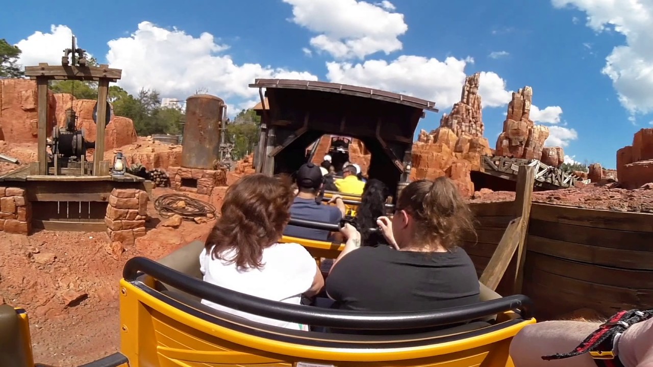 [MK] Big Thunder Mt. 360° 4K Back Row