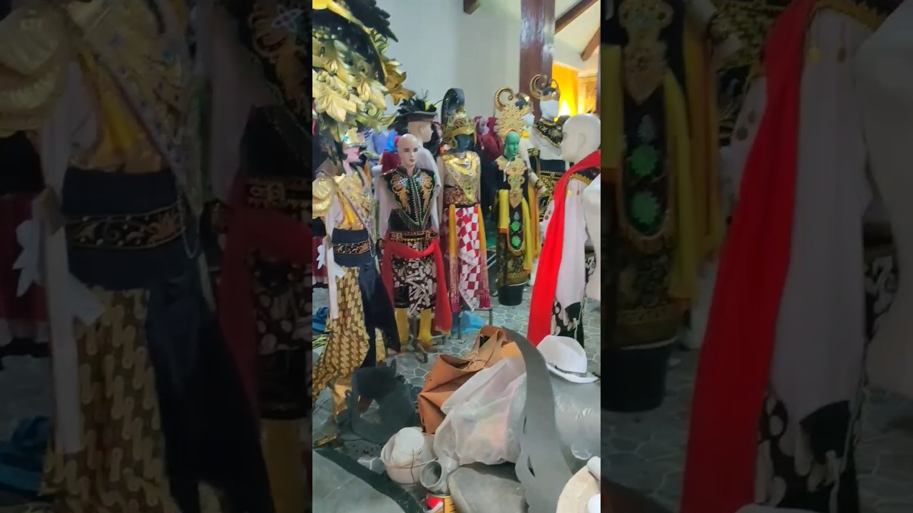 AMBAR PERSEWAAN KOSTUM TALOK TUREN #viral #videos #videoshort #keren #kostumanak #kostumkarnaval
