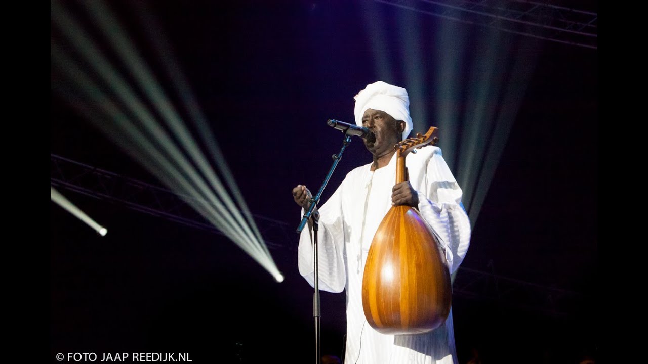 Baai - Emmanuel Jal ft. Abdel Gabir Salim (MasterPeace in Concert)
