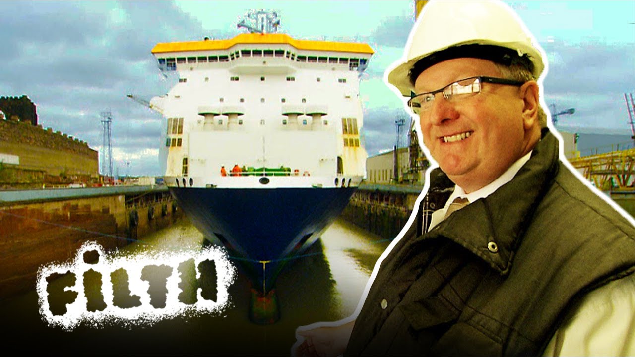 Cleaning A Massive Liverpool Ferry | Supersize Grime | Filth