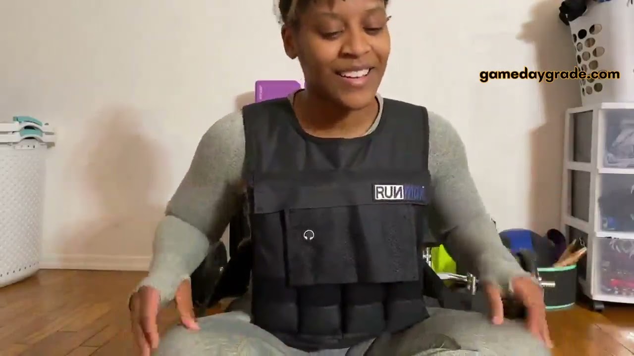 Review RUNmax 20LBS - 150LBS Adjustable Weighted Vest Wtih Shoulder Pads Option for Men and Women