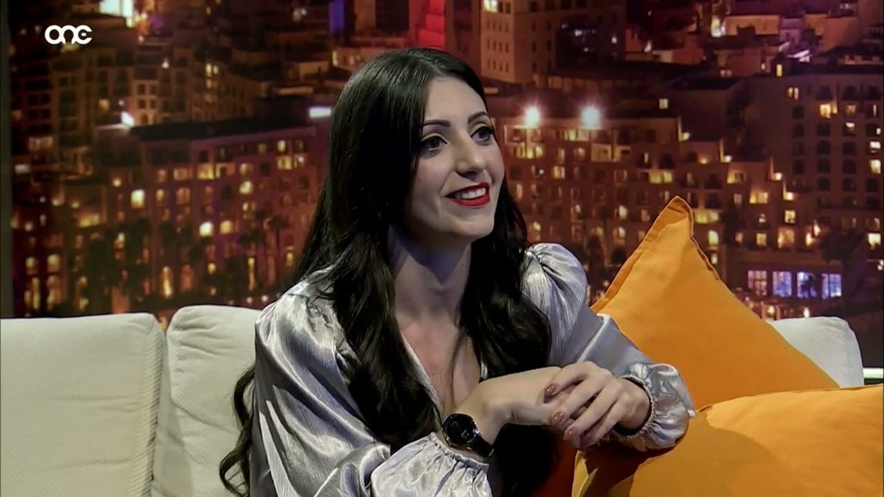 Deandra Gauci Interviewed on Manicolo &Co