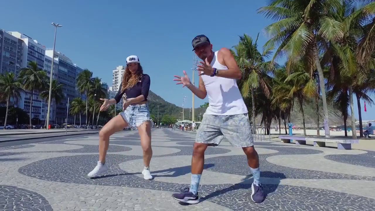 Estremece Quando Ela Desce   Os Cretinos e MC WM   FitDance SWAG Choreography Dance Video