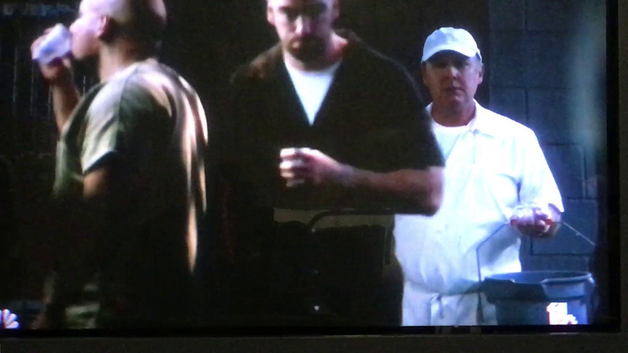 Blacklist 6x08: Red kills a gang member while in prison