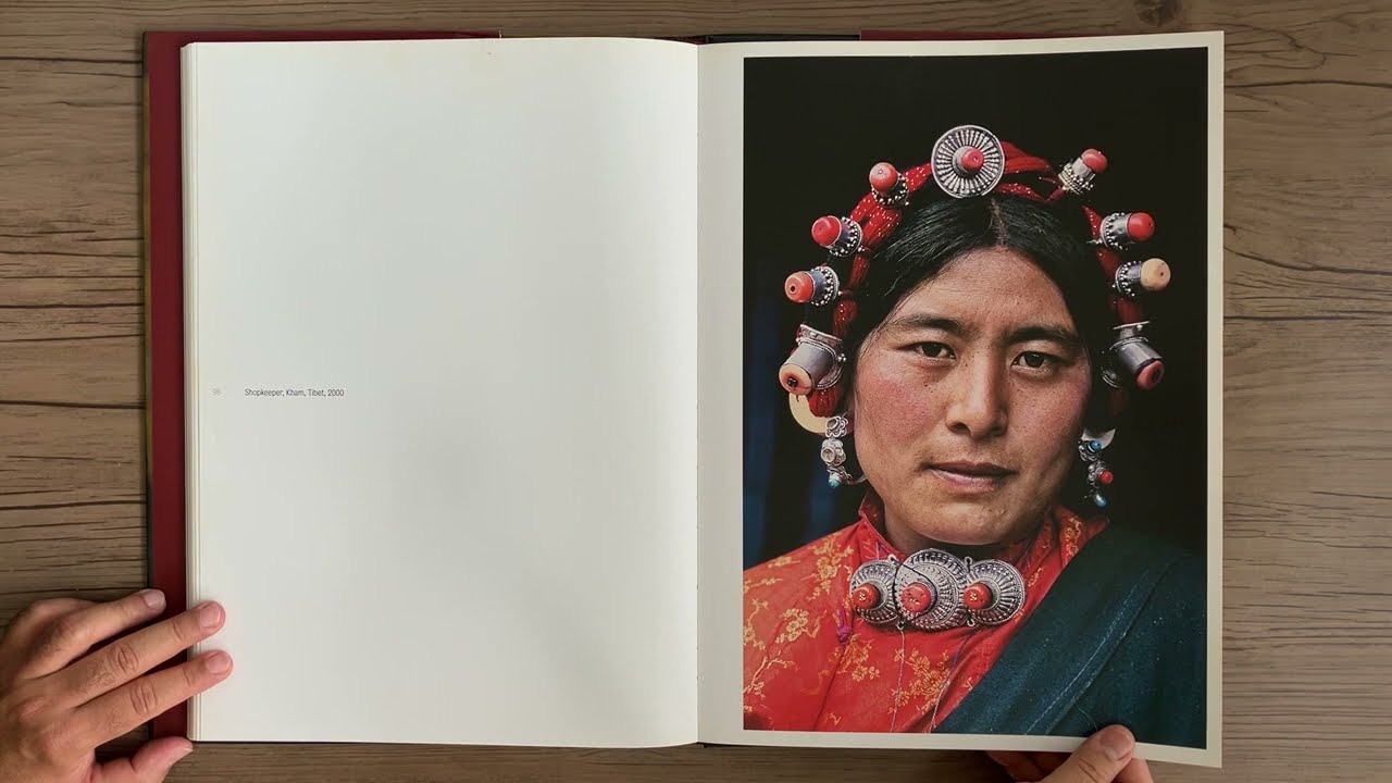STEVE McCURRY   Looking East
