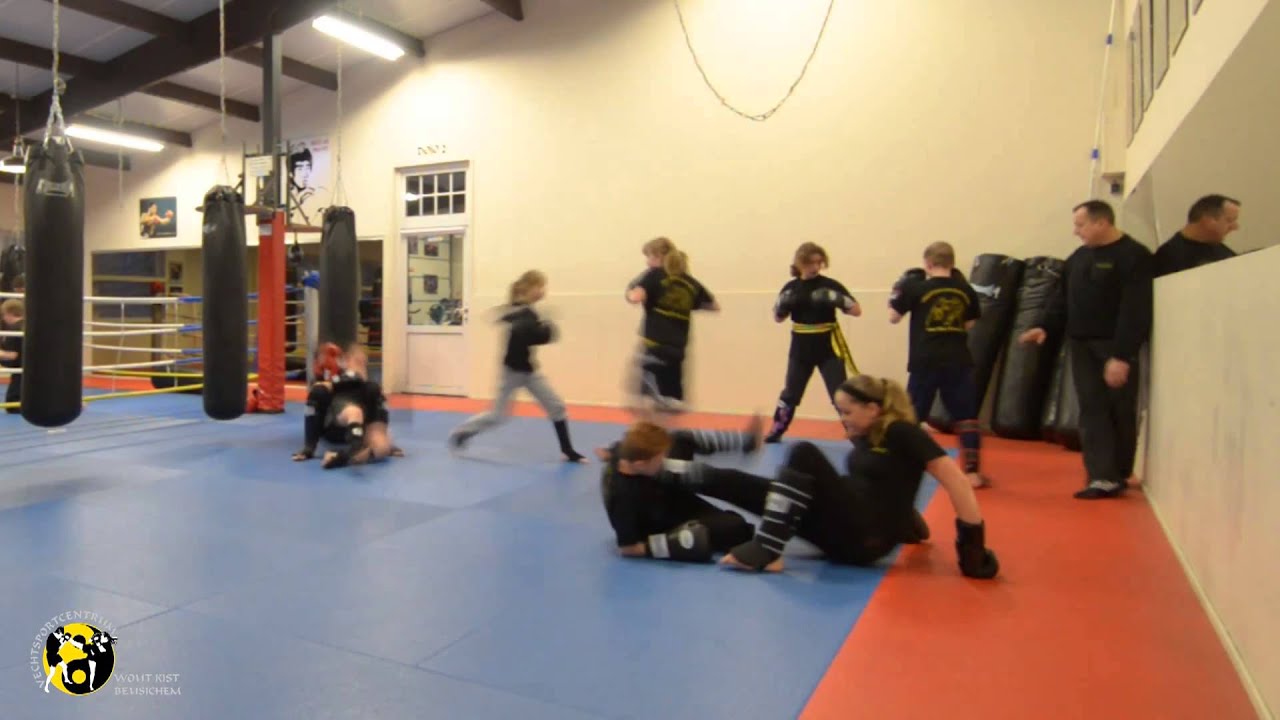 Vechtsportcentrum  Wout Kist Beusichem Juniorenvechtsport Groep 2 (9 t/m 15 jaar)