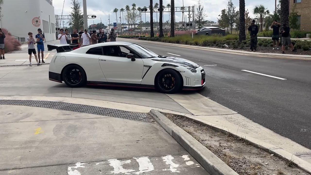 Orlando Cars And Coffee | Crazy Pullouts and Full Sends! And also Crash!