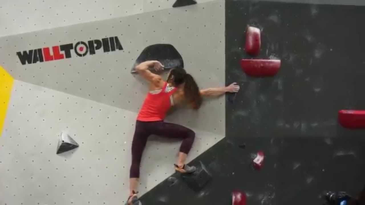 Alex Puccio, Nina Williams, Meagan Martin and Jon Cardwell climb the Gray Problem at the ProLo Event