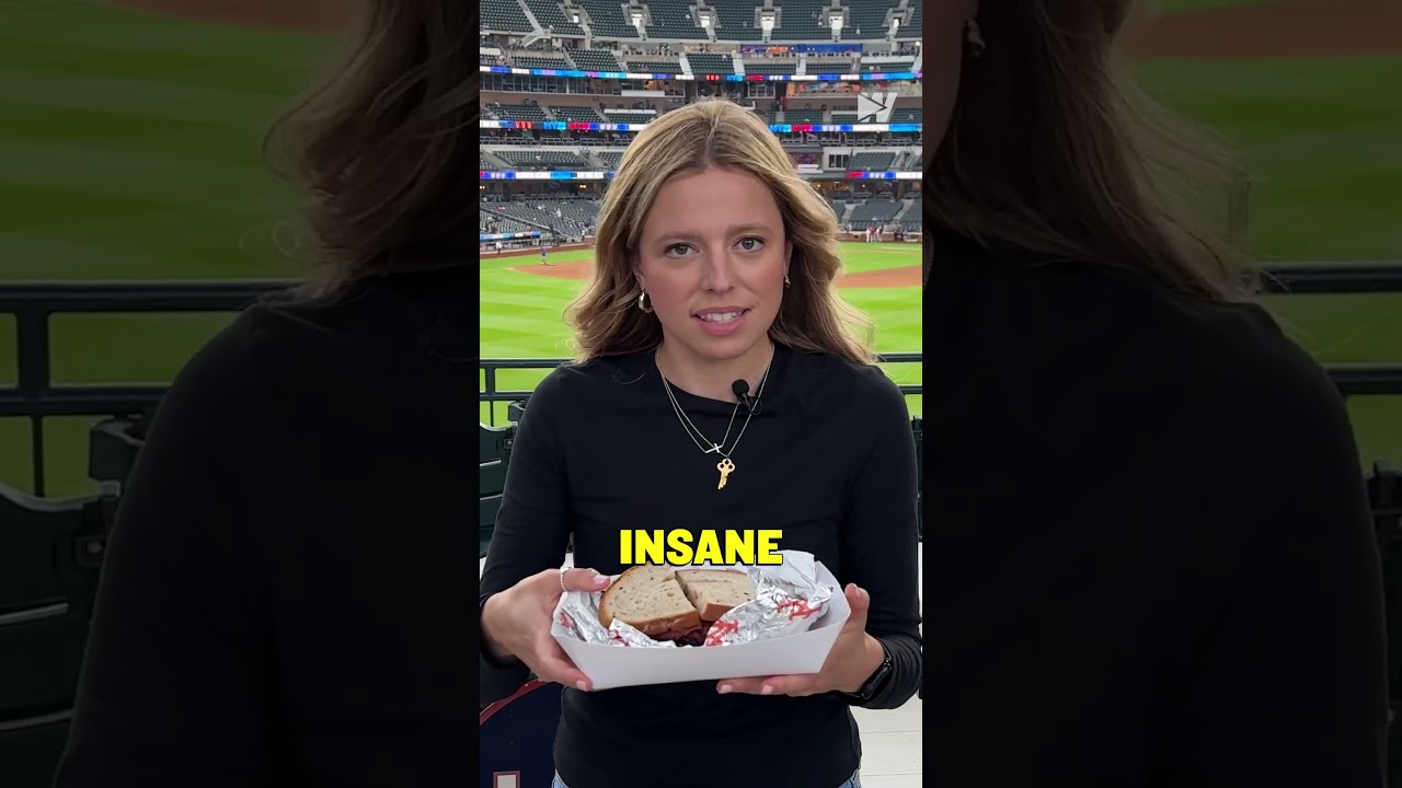 The New York Mets stadium has the best pastrami sandwich in the MLB 🤤