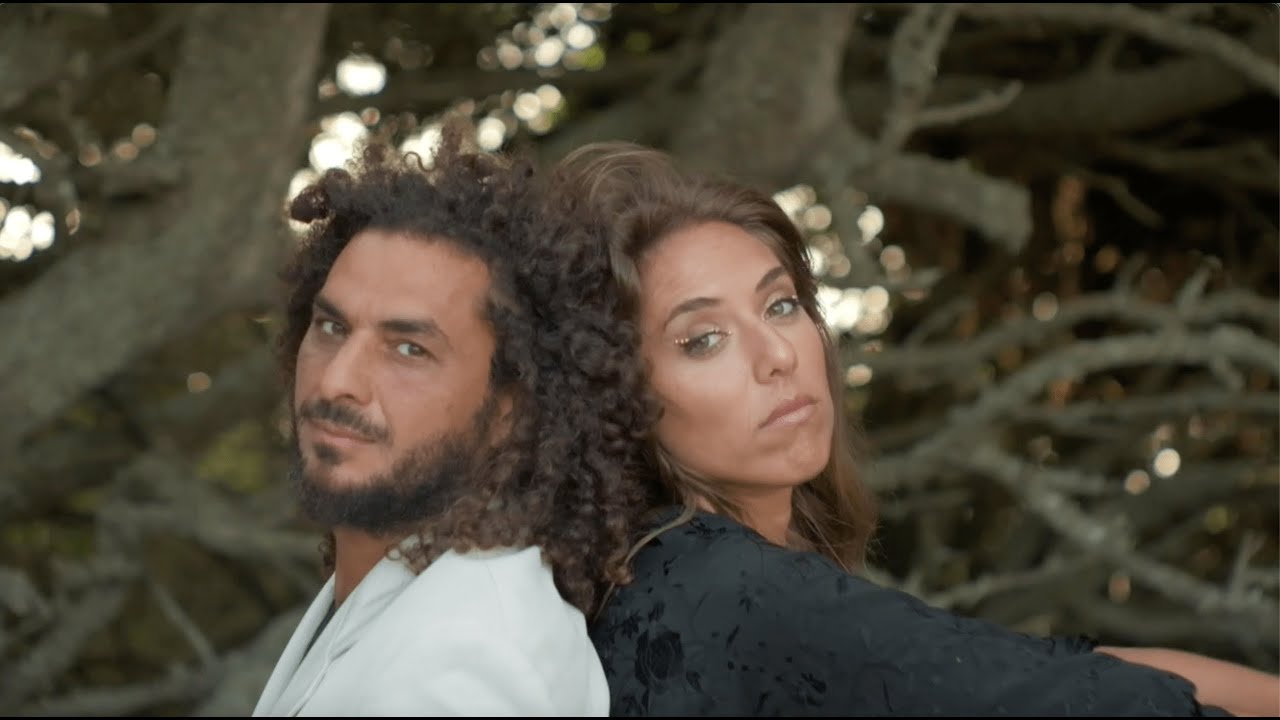 Sin Equipaje - Marina Carmona, Lin Cortes