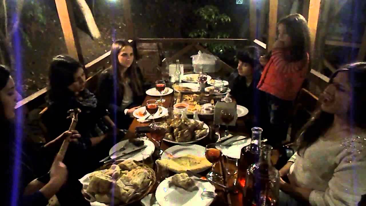 me mta mta-mta davdivar/მე მთა-მთა დავდივარ