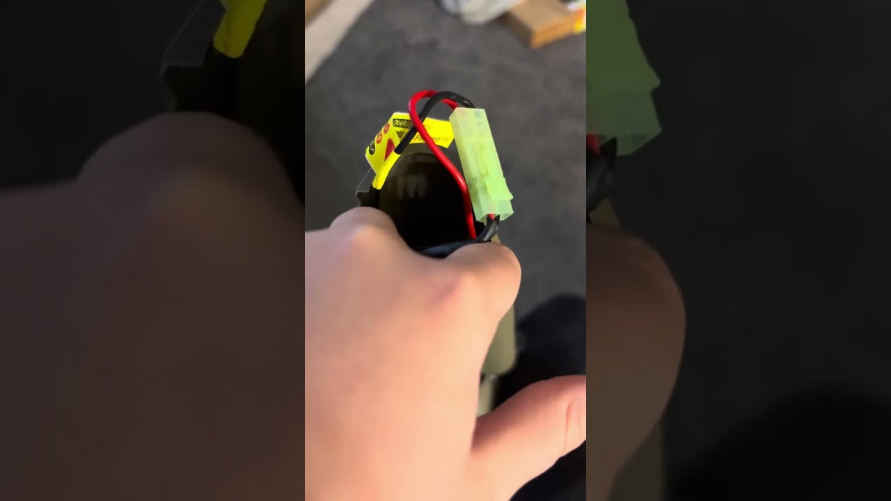 Review and tutorial on the GEN two Lancer tactical M4 rifle airsoft gun AEG