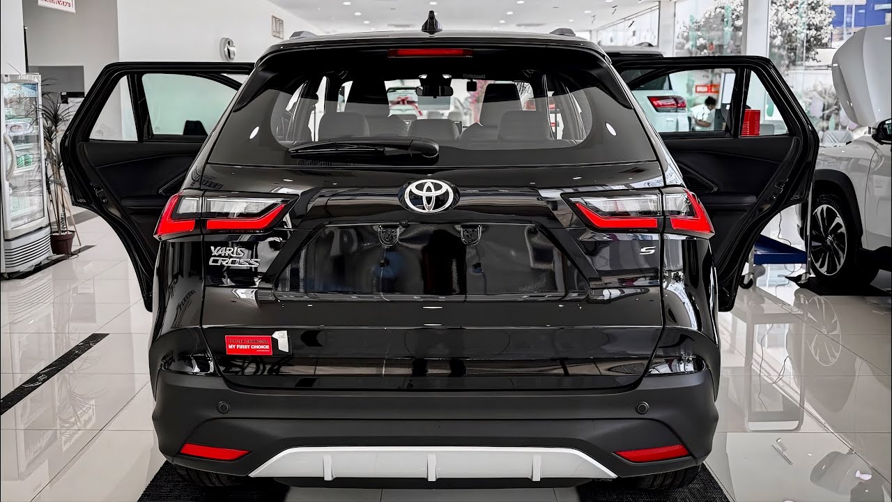 2026 Toyota Yaris Cross 1.5L - Interior and Exterior Walkaround
