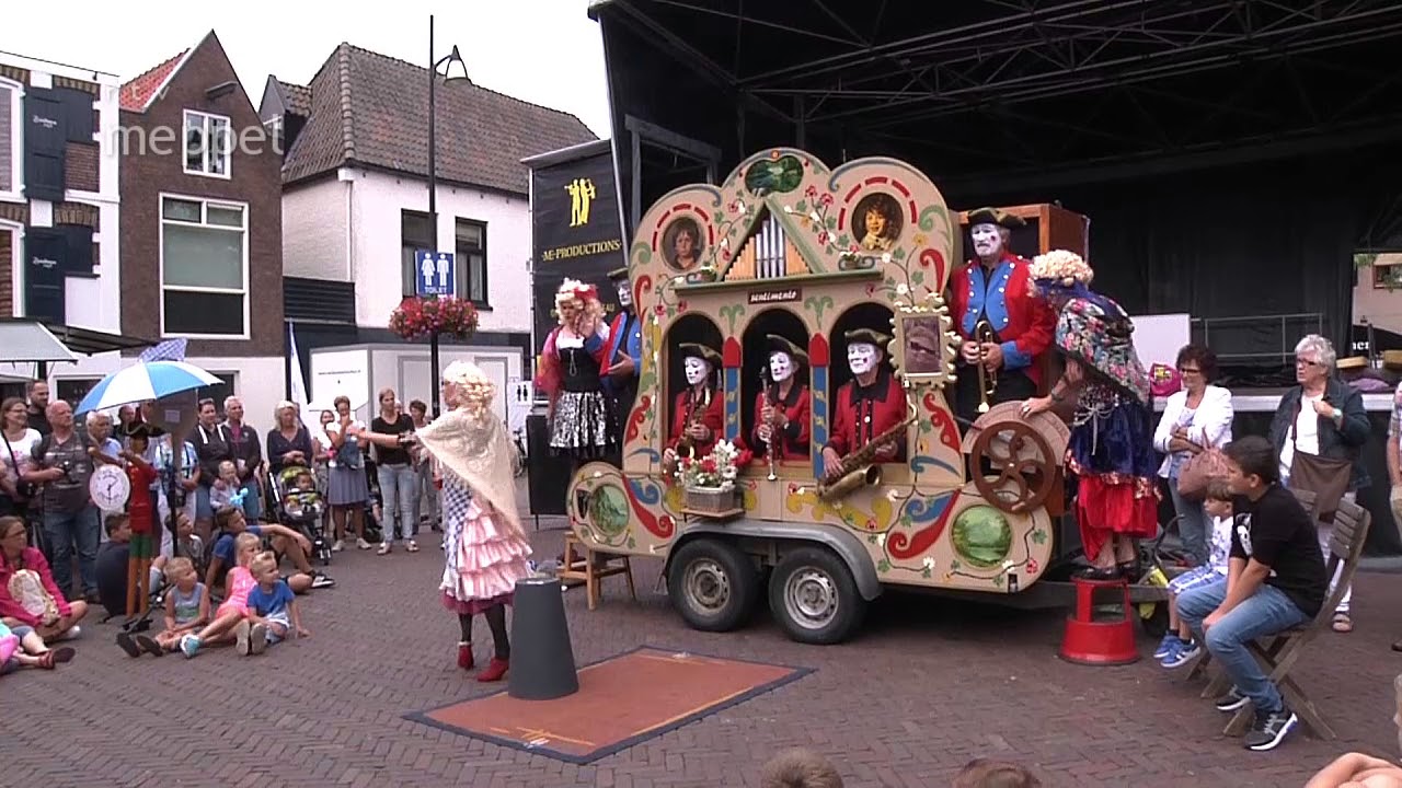 Straattheater (lange versie)