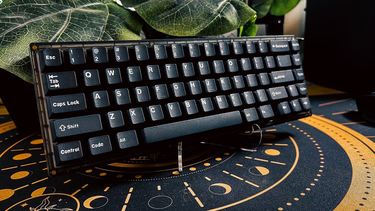 KBD67 Lite // The Plastic Classic!