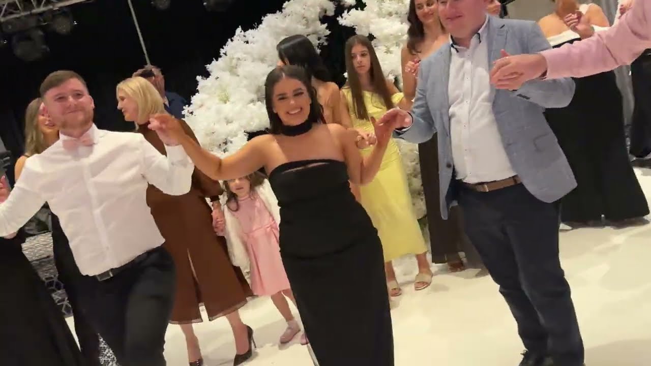 VAKAM SE VESELAT ZETOT I NEVESTATA NA UBAVA MAKEDONSKA SVADBA VO AUSTRALIA(CHRISTY & JOVCE)