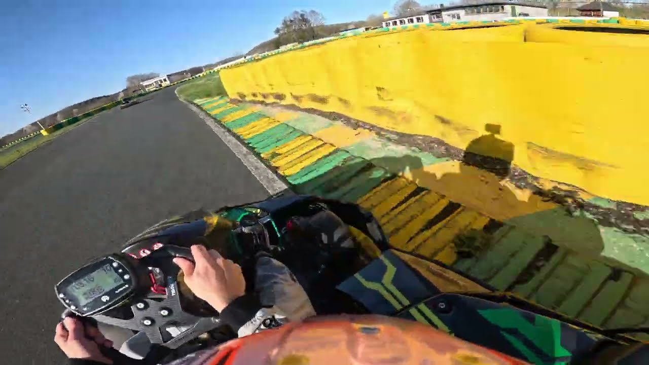 Rennen auf der Kartbahn Oppenrod (Gießen, Deutschland) mit dem Team vom Kartbahn Hungen