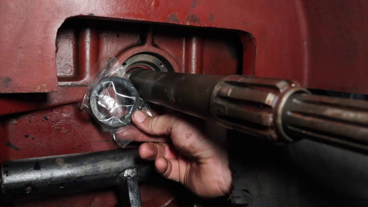 Case 1394 Hydrashift Input Shaft Seal Replacement | Restoration Ep 5