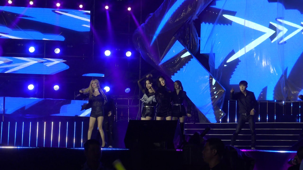 171104 "Cry Cry" @ T-ARA Concert Vietnam 2017 [Fancam]
