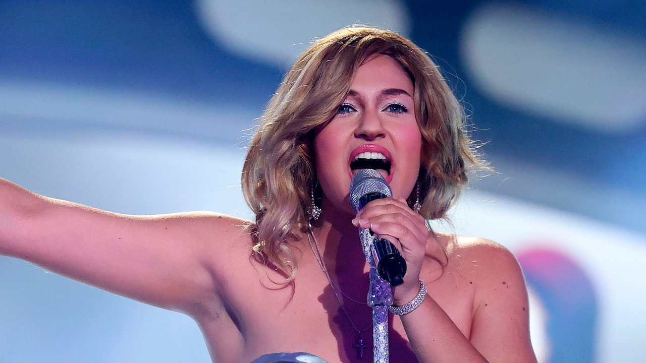 Esperansa Grasia imita a Miley Cyrus en 