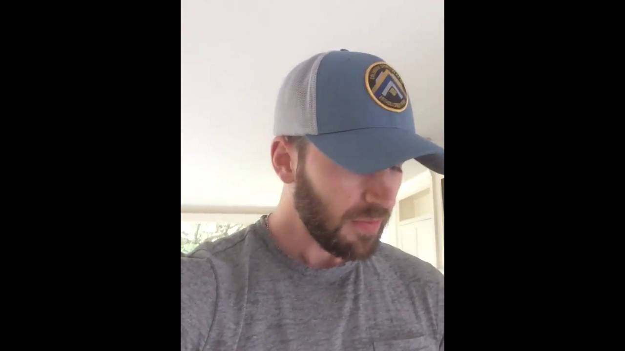 Chris Evans - 22 Push-Up Challenge