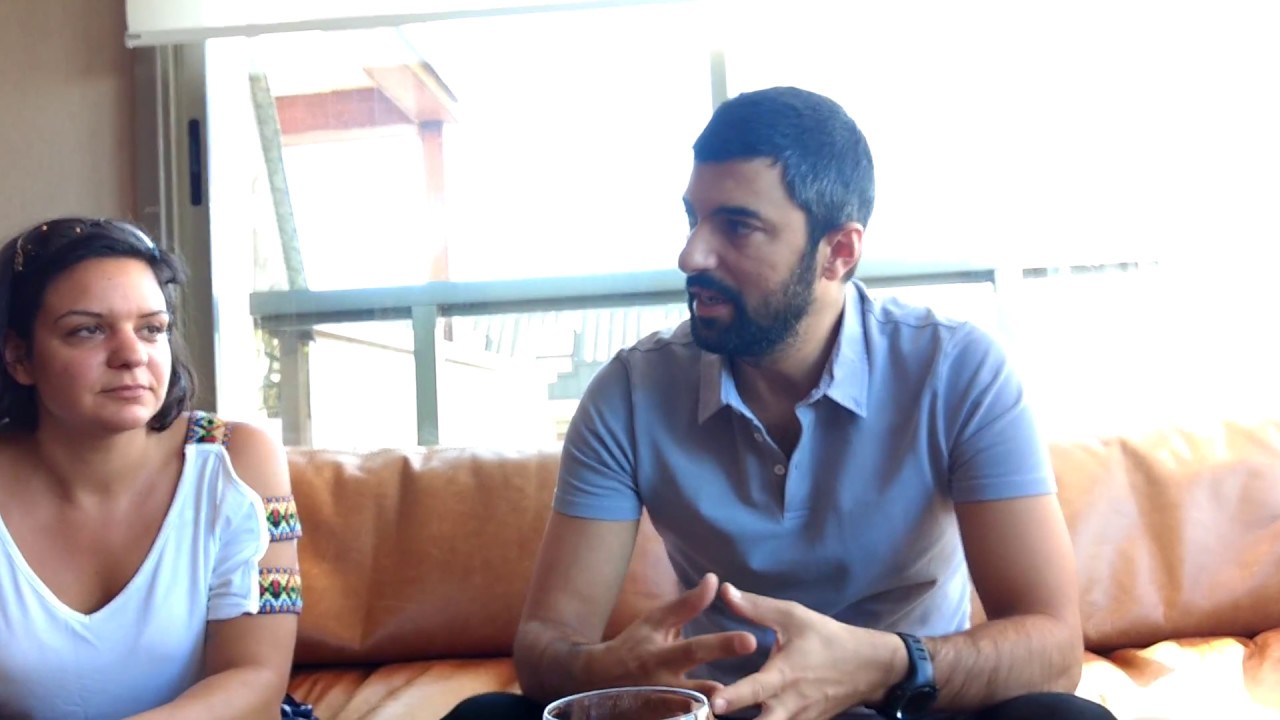 Engyn Akyürek en Argentina