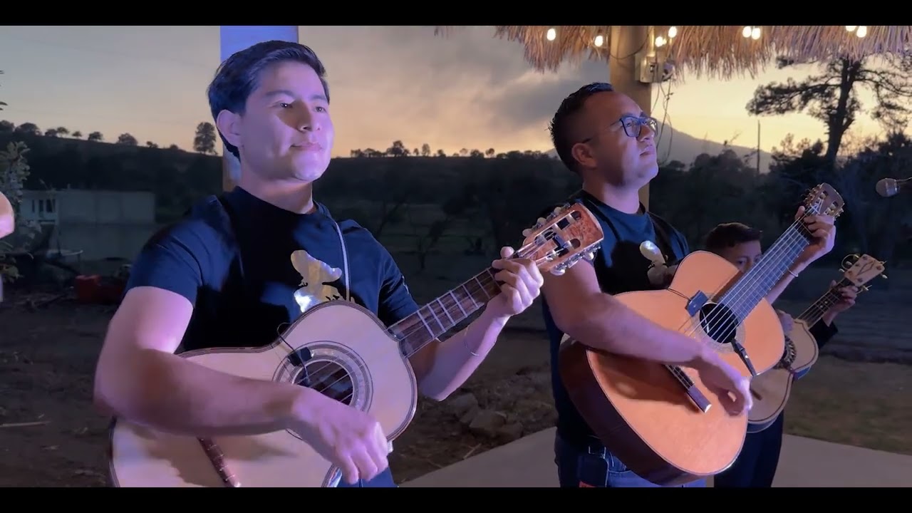 Como Te Extraño - Mariachi Misterio (Live)