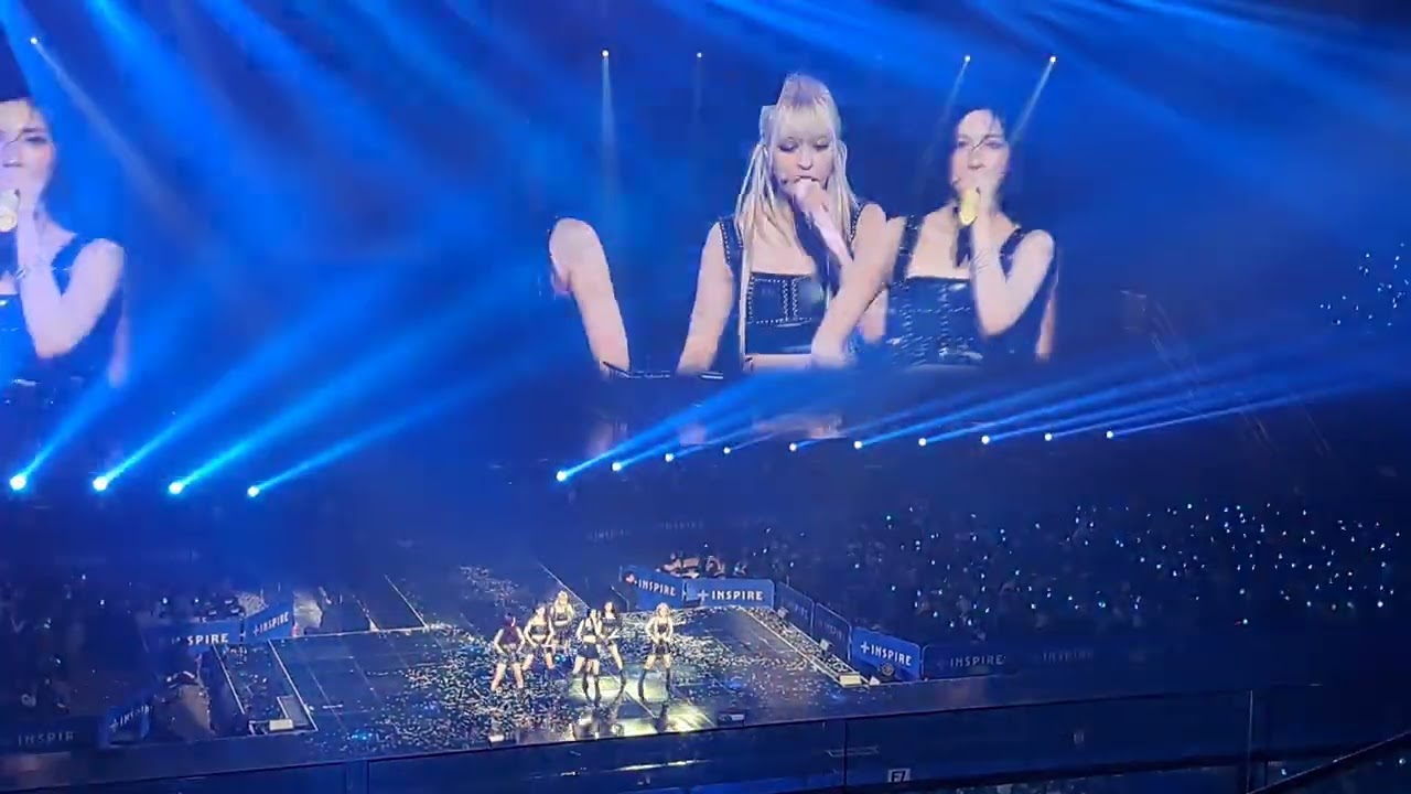 251129 NMIXX 엔믹스 단콘 KNOW ABOUT ME + Red light sign, but we go