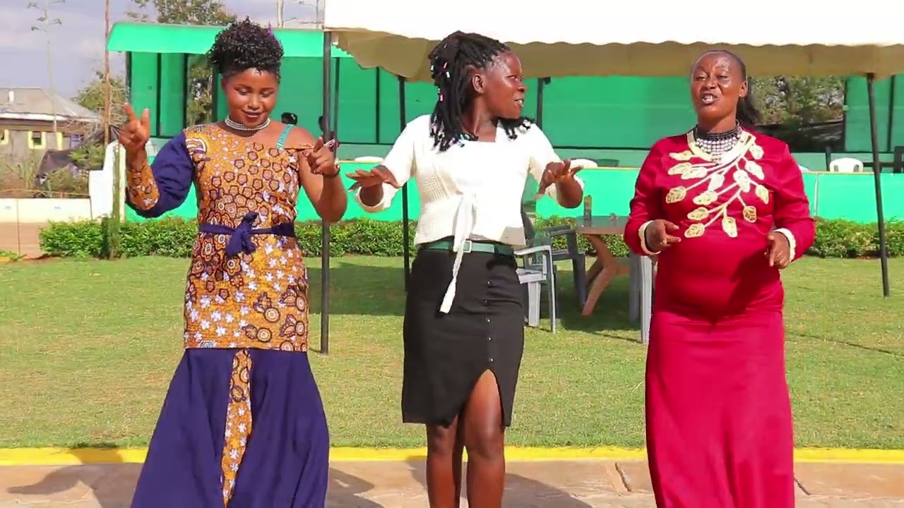 Tuyaaona Garden 🏡 Nene teno yimasinga   simcate   by feima