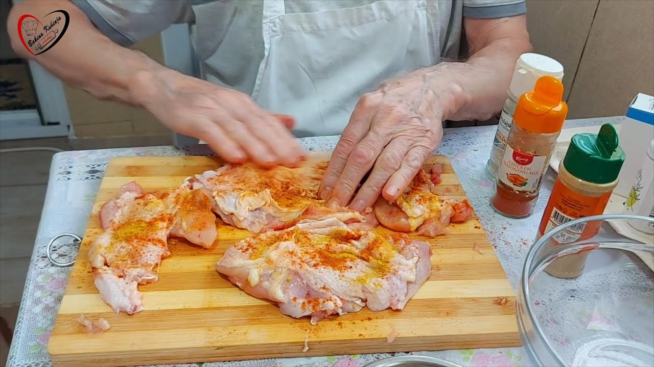 Deka kuva, pileći bataci bez kostiju  na teflonu, tako sočni slatki kao da su  na roštilju