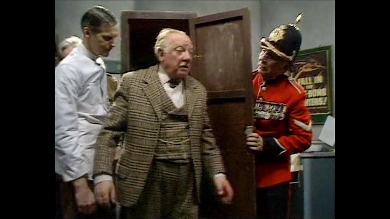 Dad's Army - My Brother And I - ... what floor is this?...