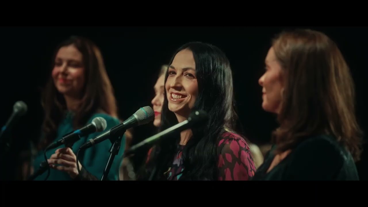 TG4 celebrates 20 Seasons of Geantra&iacute; Christmas Special from Mount Falcon.