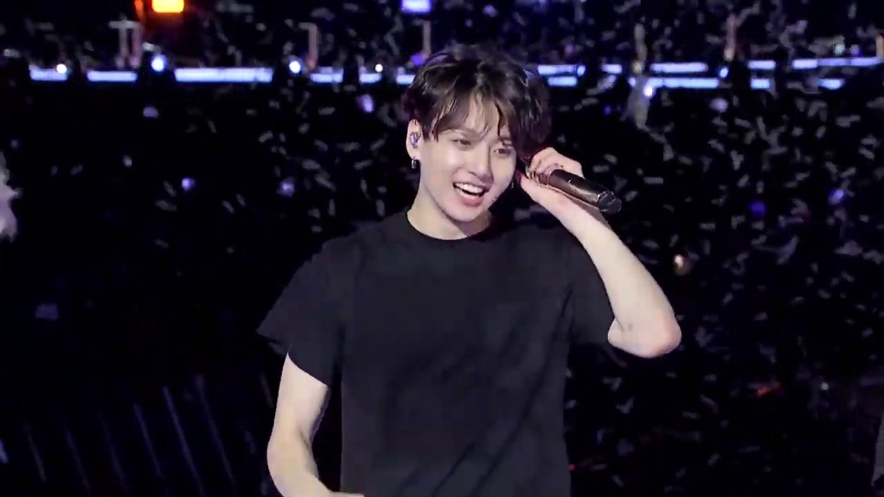 BTS LOVE YOURSELF WORLD TOUR in BANGKOK  (Official cam ver.)