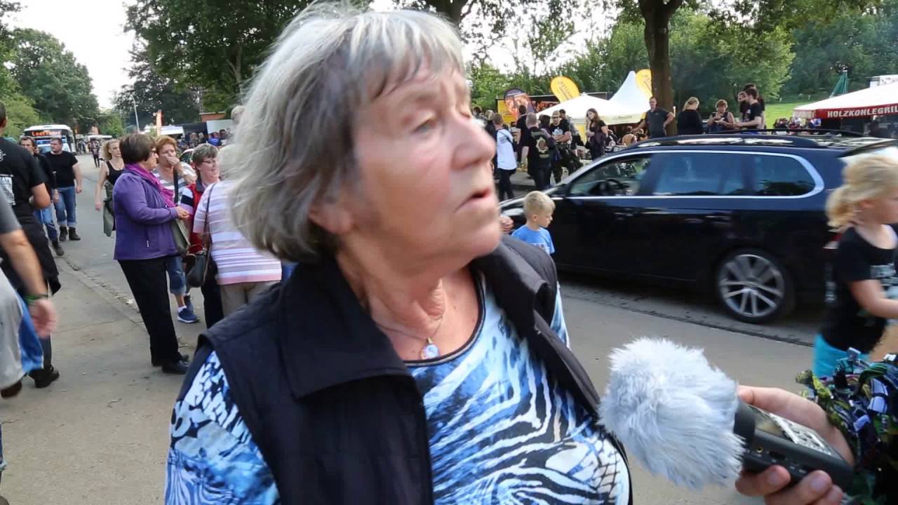 WACKEN - Mit Oma im Kultdorf