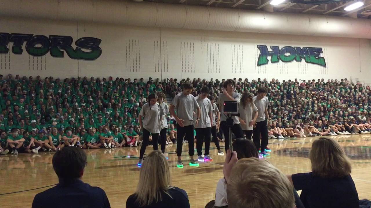 Senior 2017 Field Day Dance