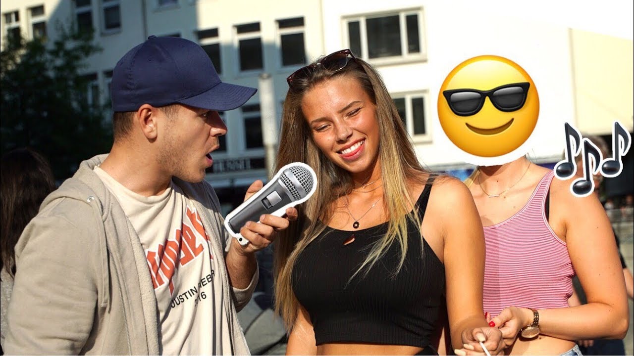 Leute Rappen FreeStyle auf der Straße... 🎤😎