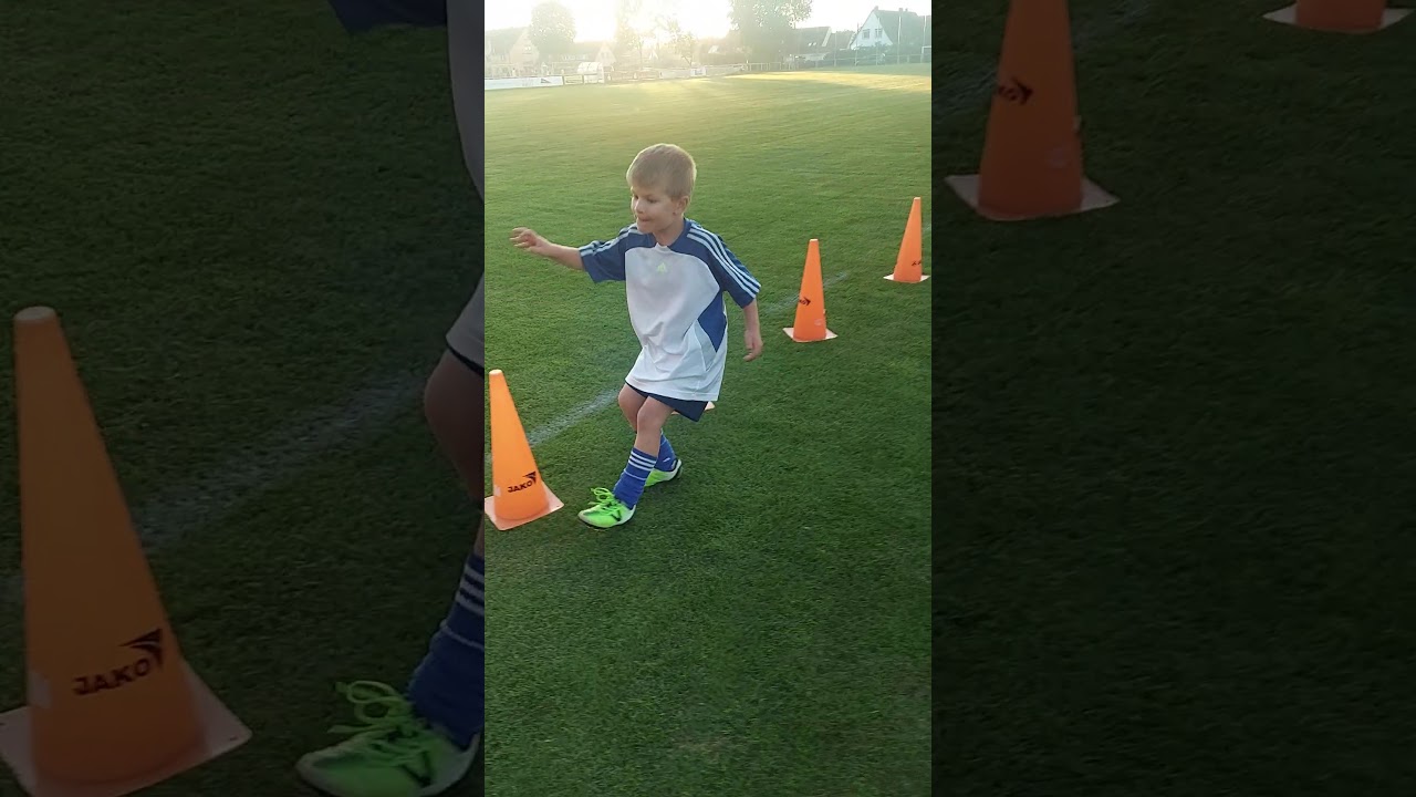 10 ✅⚽️Fu&szlig;balltraining im freien  Leos & Thiagos Fussballtraining Power