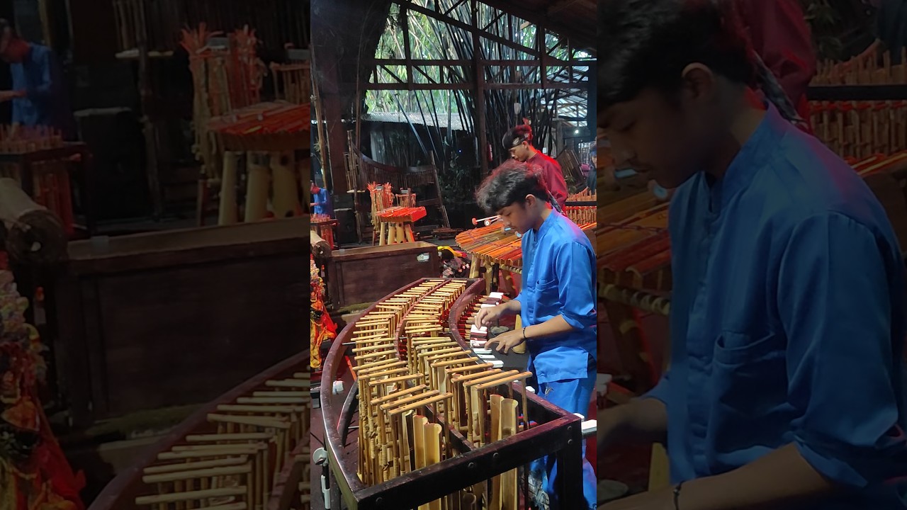 Suara Alunan Angklung Udjo Yang Sangat Memukau
