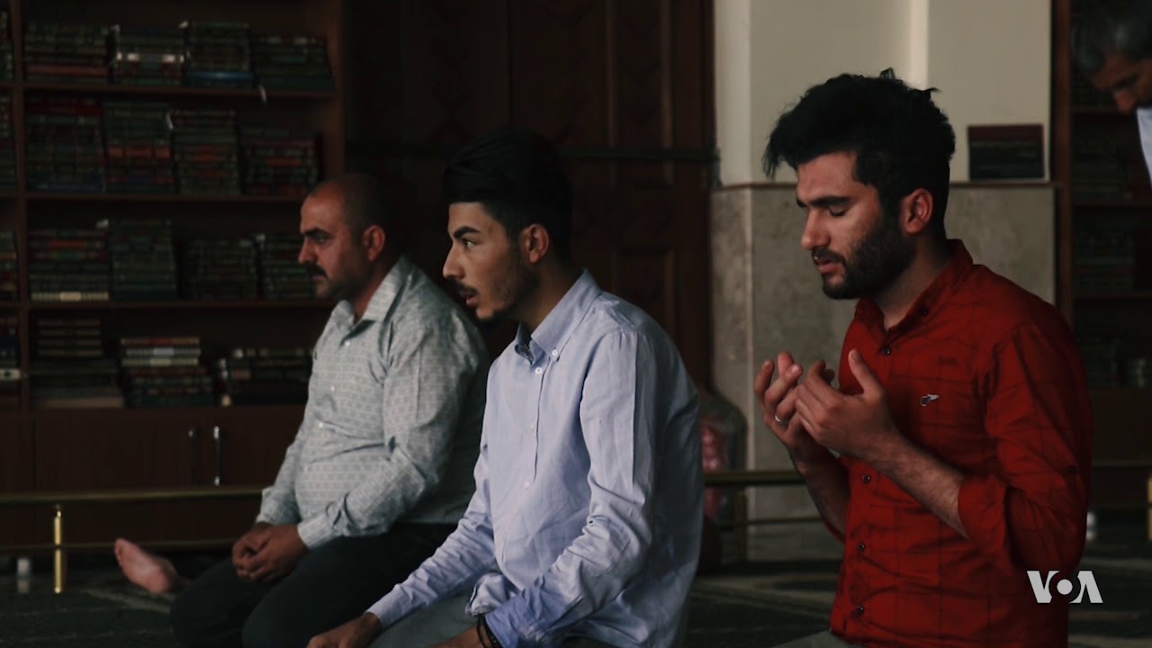 Muslims in Kurdish Iraq Celebrate Ramadan in the Traditional Way