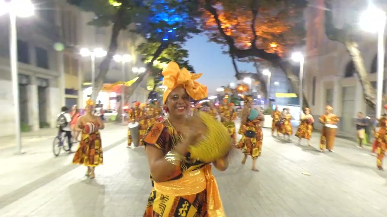AFOXE ELEGBARA CORTEJO PÁTIO A PÁTIO