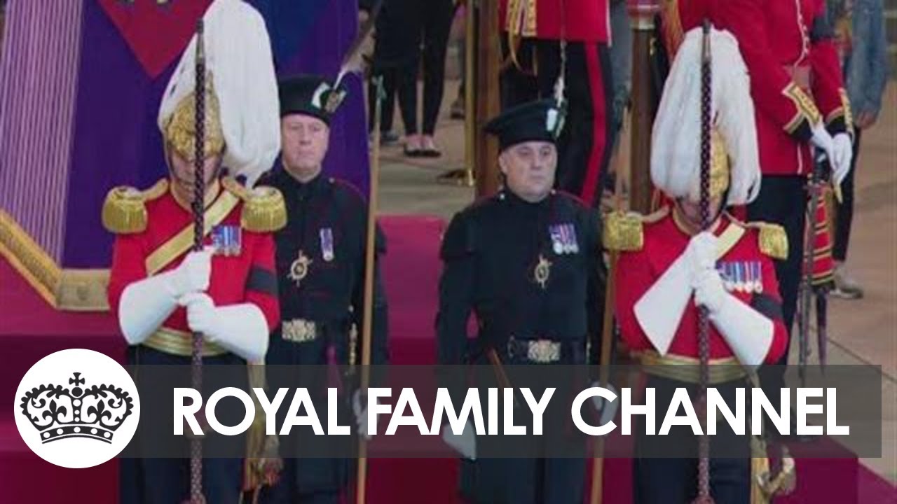 Cabinet Ministers Take Part in Vigil at Queen's Coffin