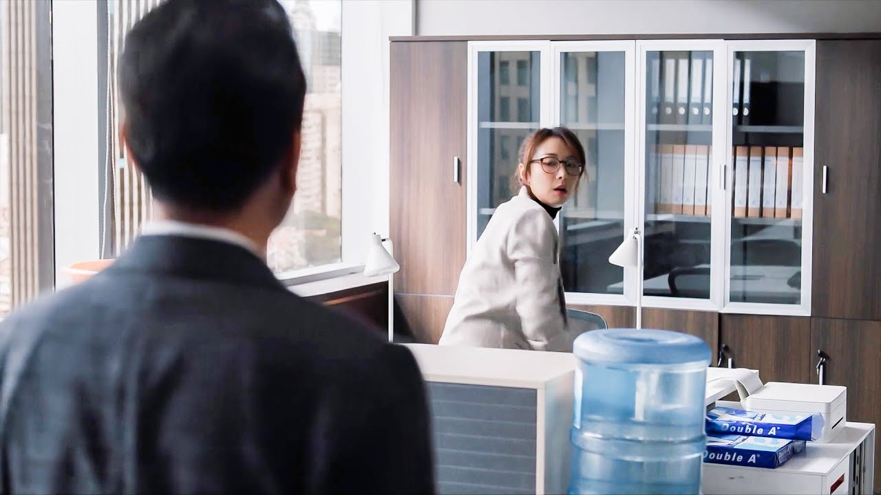 The secretary was singing while cleaning when the CEO walked in and fell in love at first sight!