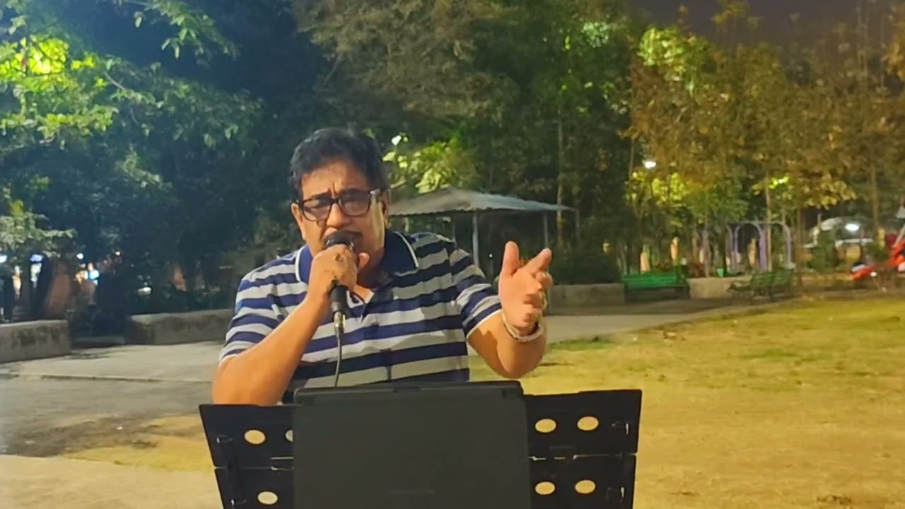 Ye Akkha India Jaanta Hai Hum tum Pe Martaa Hai | Kumar Sanu | Anand Daharwal | ||||||