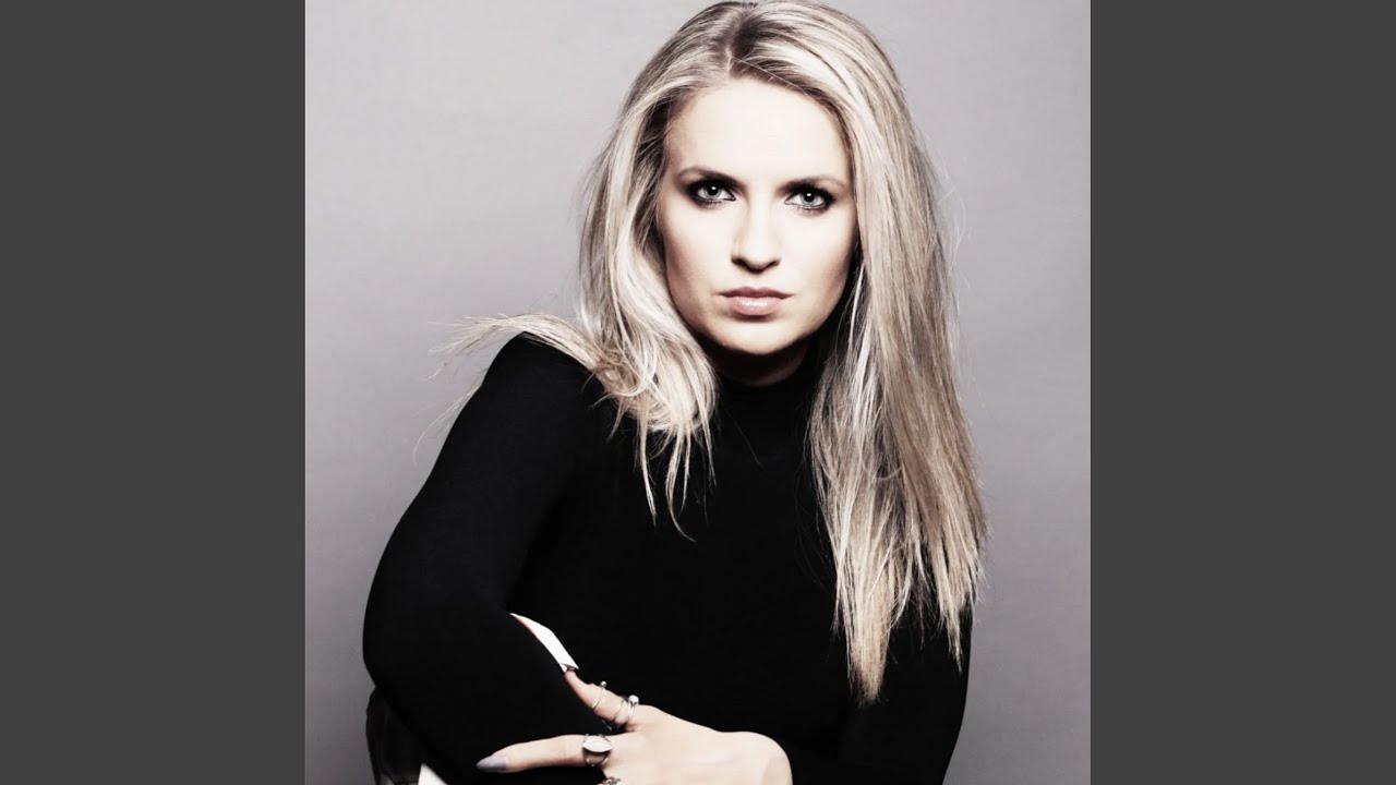 Jane (feat. Gabriela Guncikova)