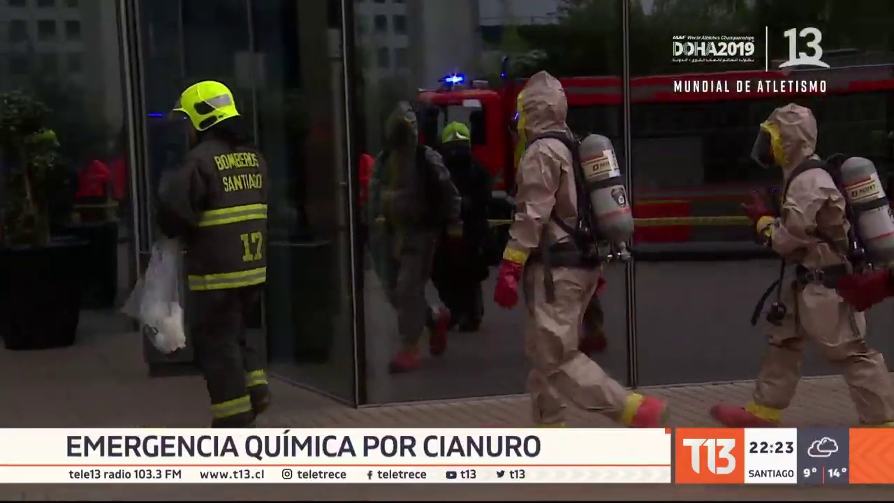 Emergencia química en Costanera Center por cianuro