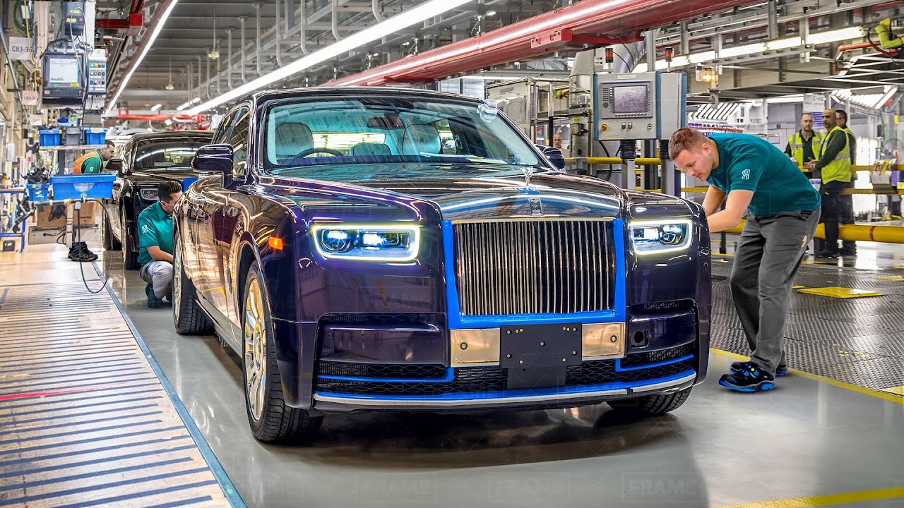 Inside The Ultra Luxurious Production Line of Rolls-Royce Phantom