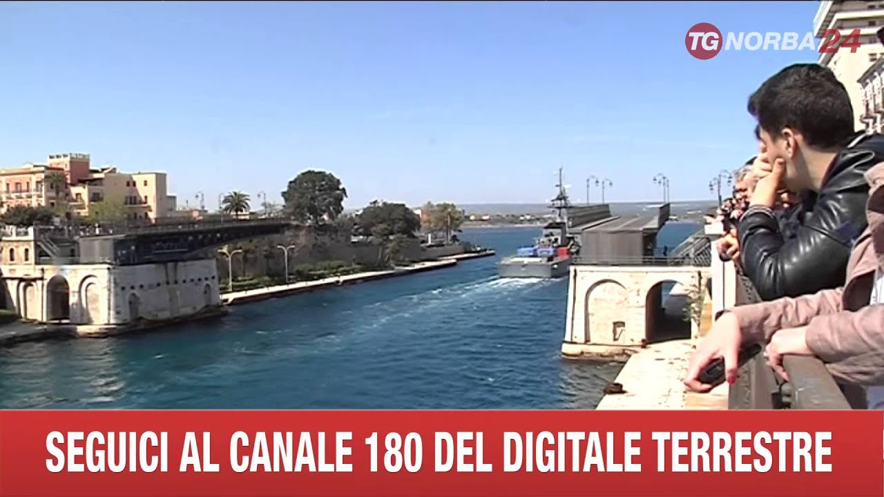 TARANTO APERTURA PONTE NAVE BRASILIANA